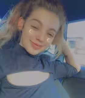 Escort Apple Almi in Alexandria, VA