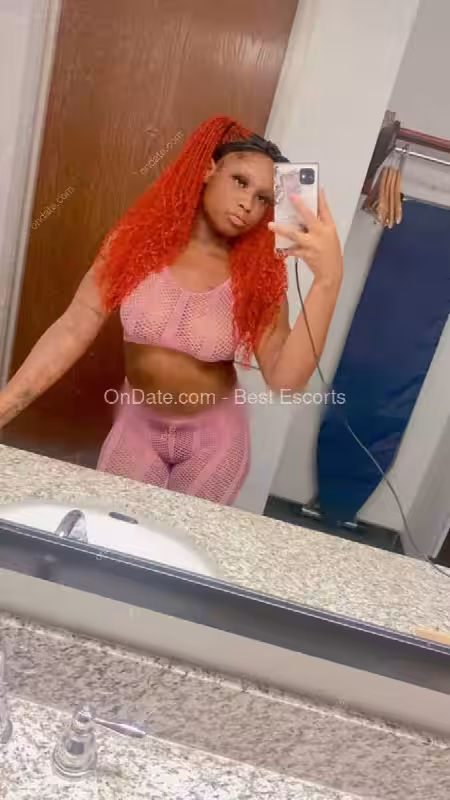 Escort Nayy in Ashburn, VA