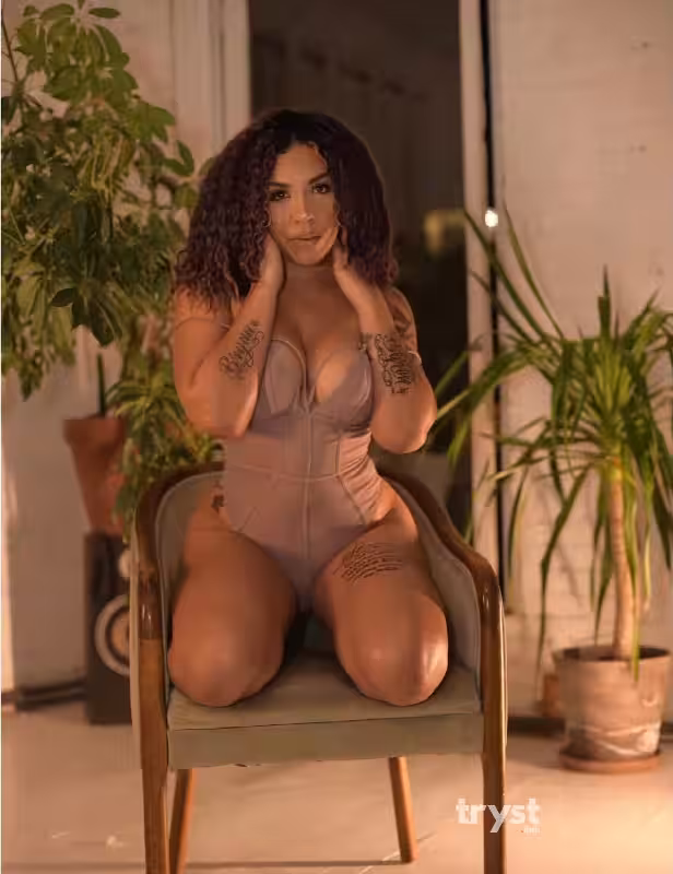 Massage Scarlett in Atlanta, GA