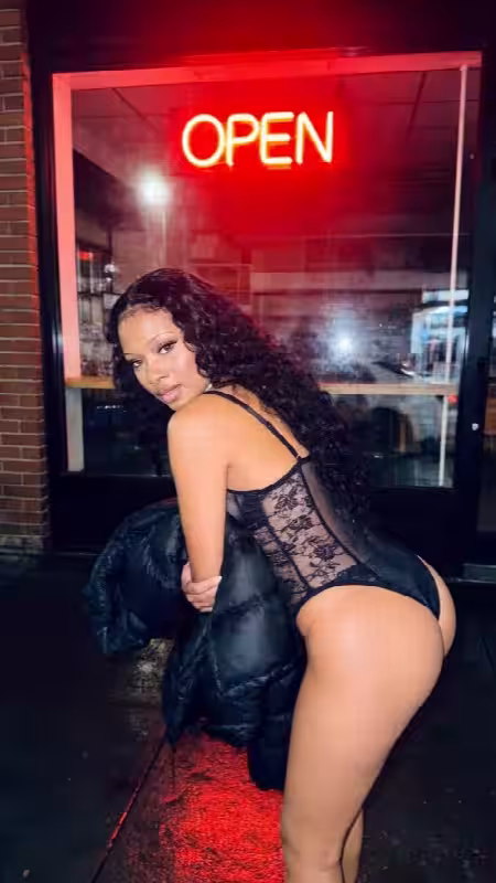 Massage Zara in Atlanta, GA