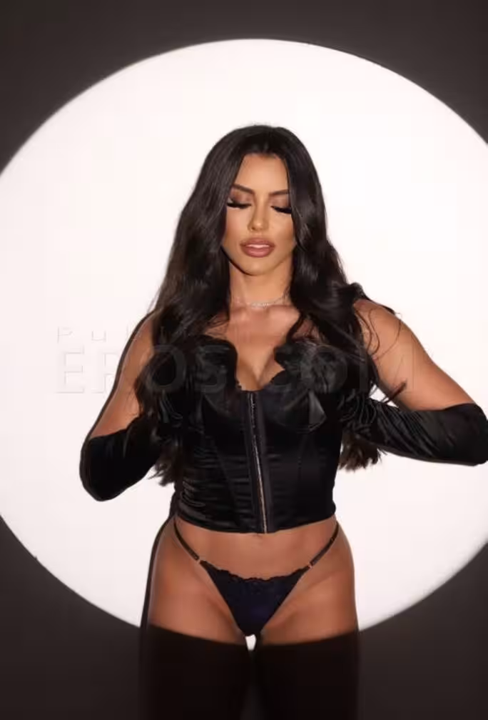 Escort Renata in Birmingham, AL