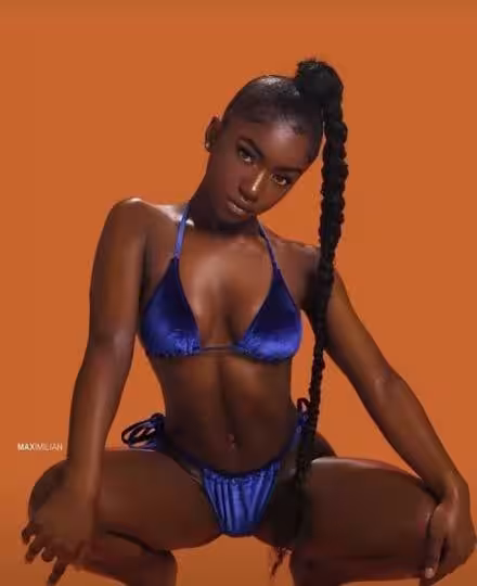 Escort Kamone in Bloomington, MN