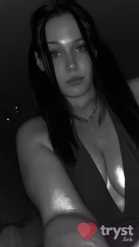 Escort Olivia Warner in Bloomington, MN