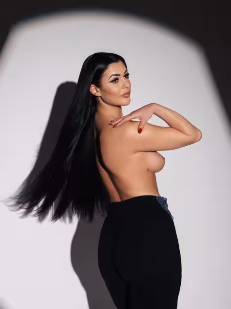 Escort Gina in Brooklyn, NY