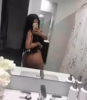 Escort Sandra in Brooklyn, NY