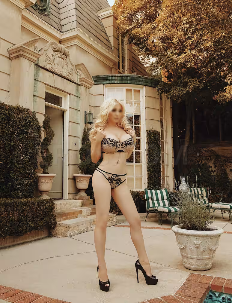 Escort Angelina Rose in Burbank, CA