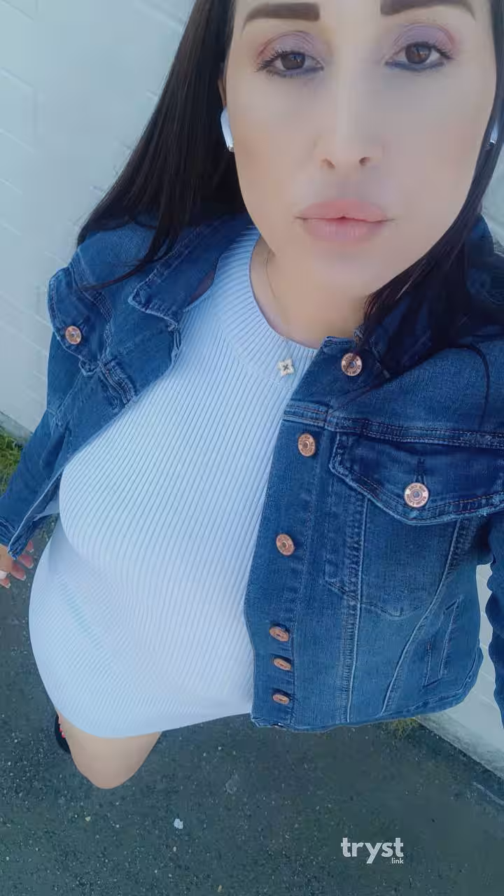 Escort Sophia Ocean in Carlsbad, CA