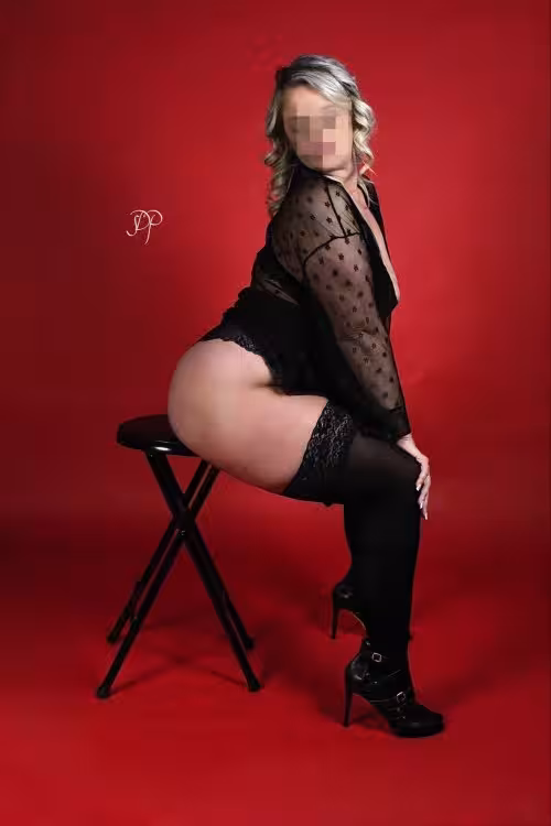 Escort Dana / Deseray in Champaign, IL