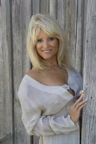 None Robin in Chantilly, VA