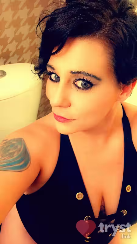 Escort Amber Wild in Charleston, SC