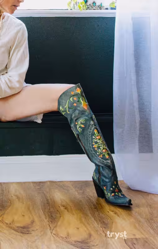 Escort Elle Jones in Charlotte, NC