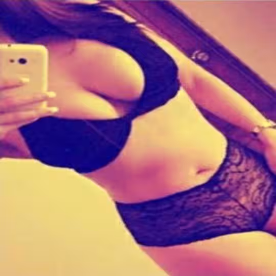 Escort Holly in Chesapeake, VA