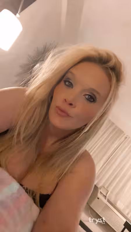 Escort Randie in Chesapeake, VA