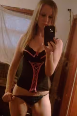 Escort Ava / Kimmy in Chicago, IL