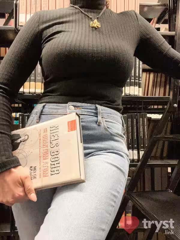 Escort Eliza Claire in Chicago, IL