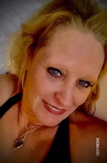 Escort Lady Red in Chicago, IL