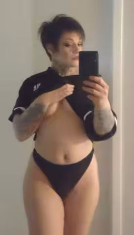 Escort Mandie Hart in Chicago, IL