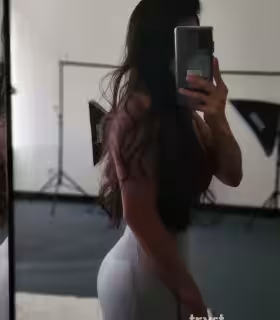 Escort/Massage Bella in Chicago, IL