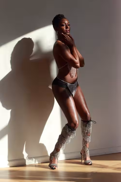 Escort/Massage/S&M Josephine Deveraux in Chicago, IL