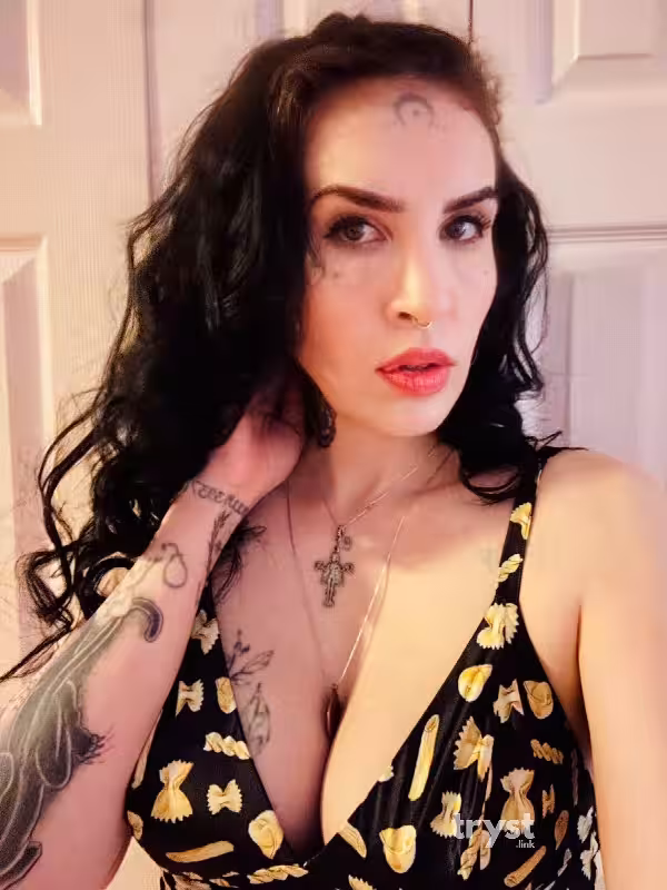 Escort/Massage/S&M Ruby Bell in Chicago, IL