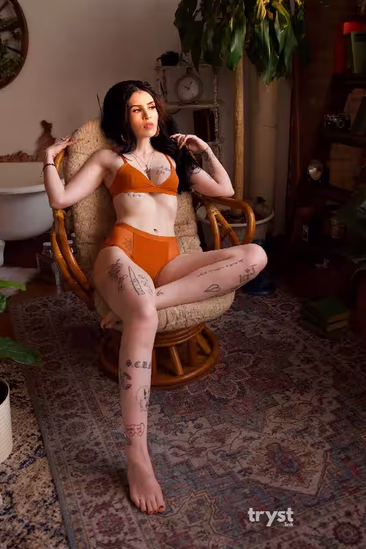 Escort/Massage/S&M Ruby Bell in Chicago, IL