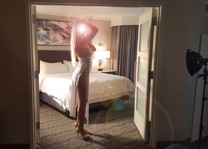 Escort/Massage Viktoria in Chicago, IL