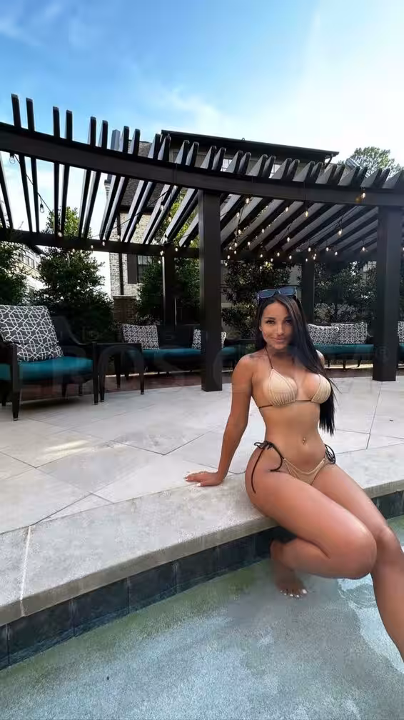 Escort Millla in Cincinnati, OH