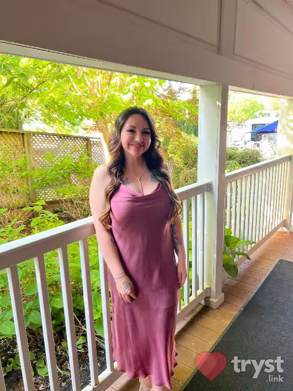 Escort Julia in Cleveland, OH