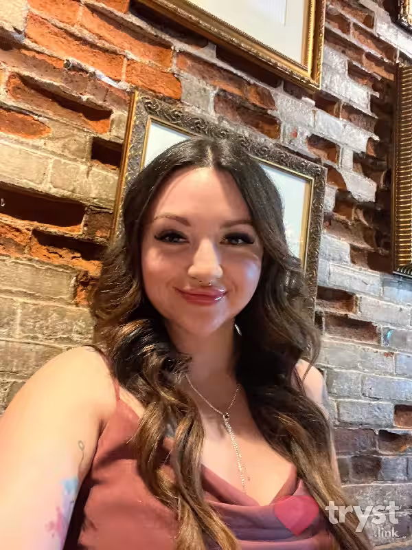 Escort Julia in Cleveland, OH