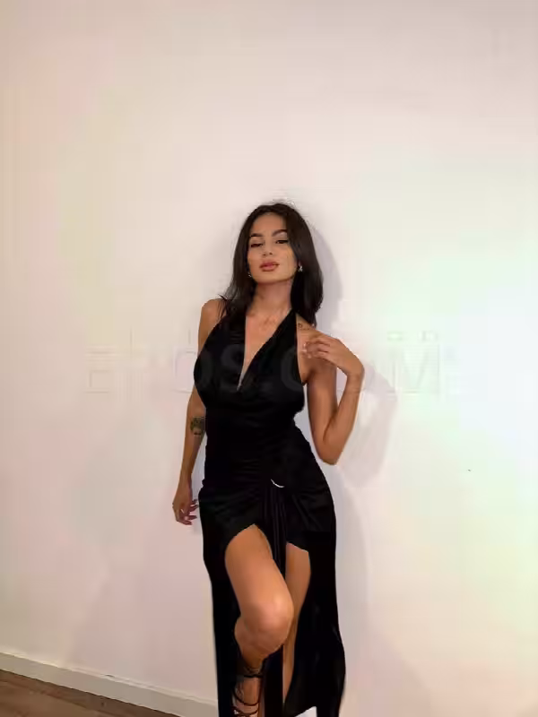 Escort Leah in Cleveland, OH