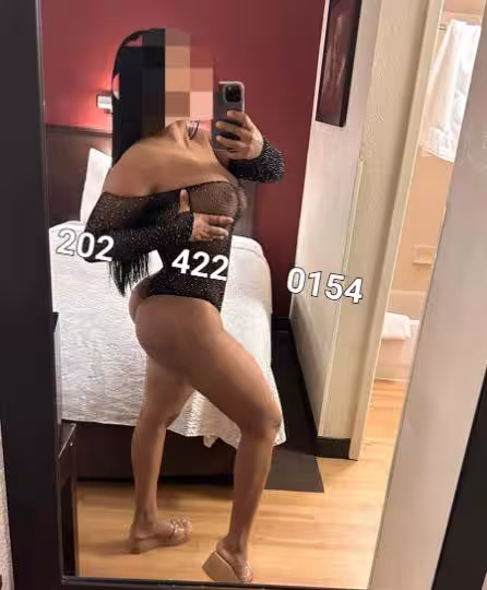 Escort Samanta in College Park, MD