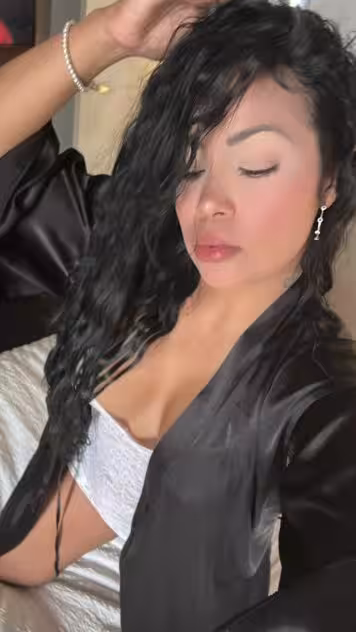 Escort Genesis in Deerfield Beach, FL