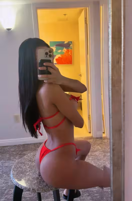 Escort Dani De La Cruz in Denver, CO