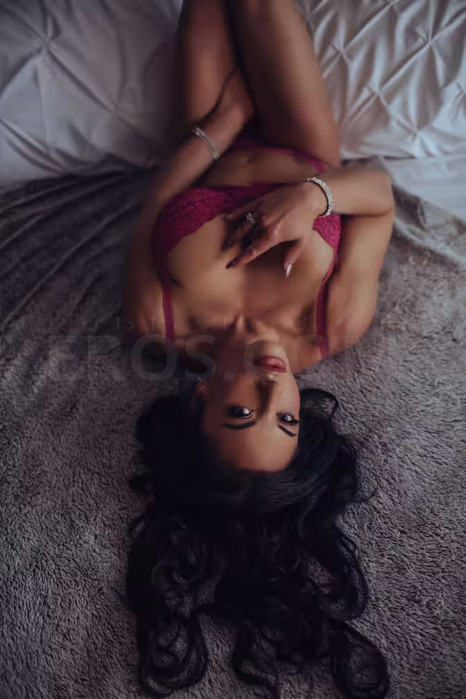 Escort/Massage McKenna May in Denver, CO
