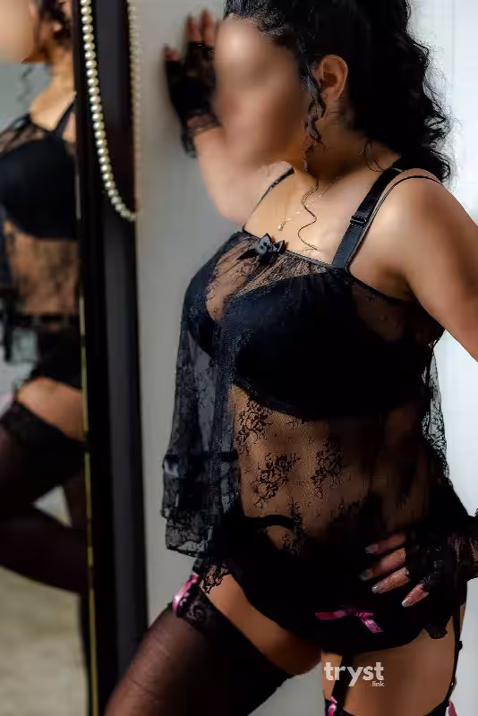 Escort/Massage Rhiannon in Denver, CO