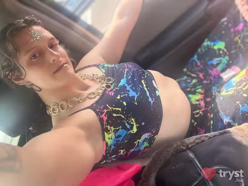 Escort Naomi in Denver, CO