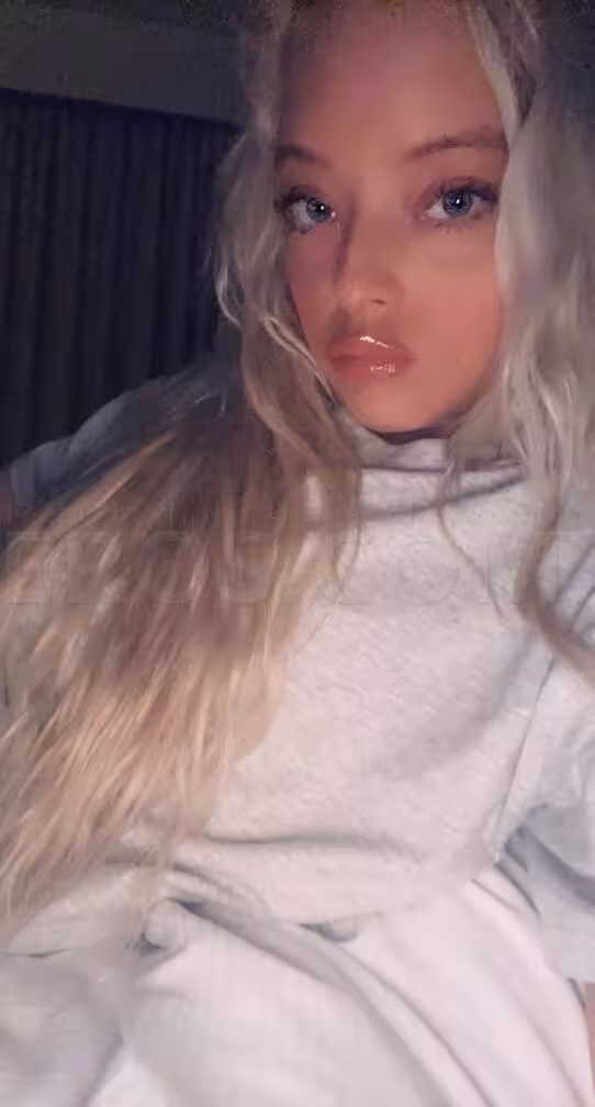 Escort Daisy in Downers Grove, IL