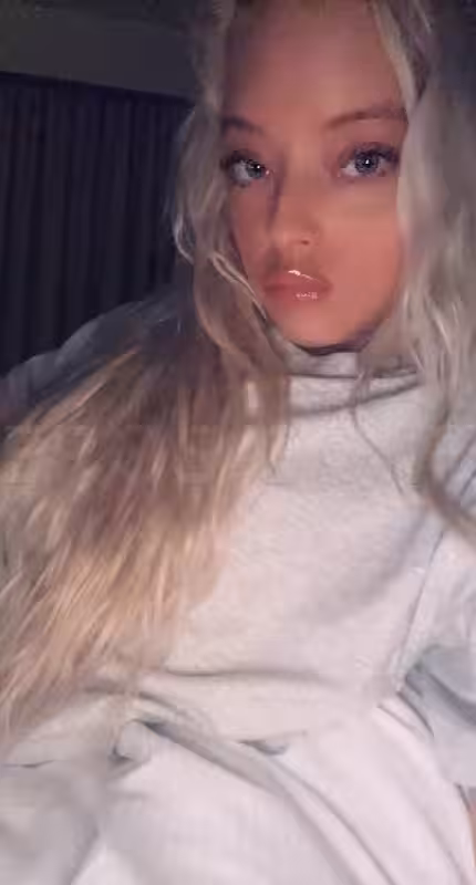 Escort Daisy in Downers Grove, IL