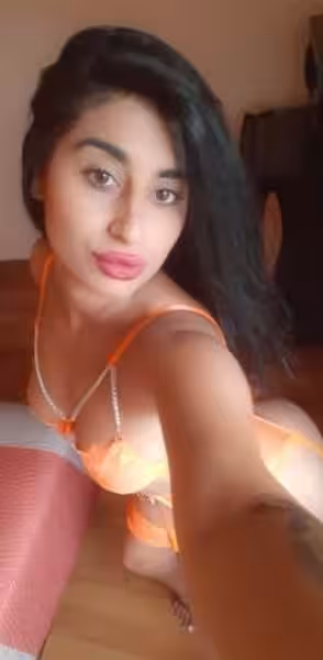 Escort Delia in Edison, NJ