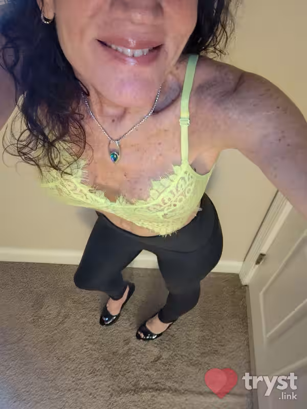 Escort/Massage Busty Ally in Fort Lauderdale, FL