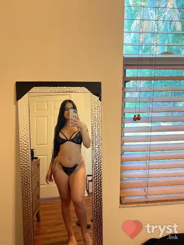 Escort Ashley in Fort Pierce, FL