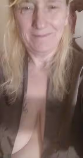 Escort Blue Eyes in Hagerstown, MD