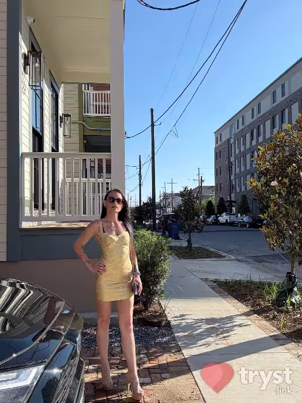 Escort/Massage/S&M Mistress of Mindfuck in Harrisburg, PA