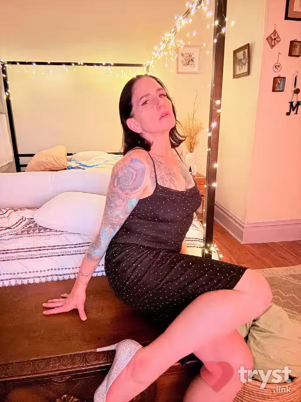 Escort Nina in Harrisburg, PA