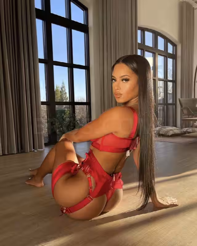 Escort Eva in Hollywood, FL