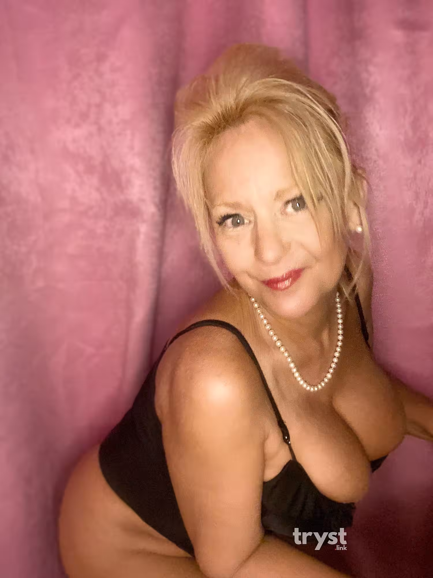 Escort Lauren Loveleigh in Houston, TX