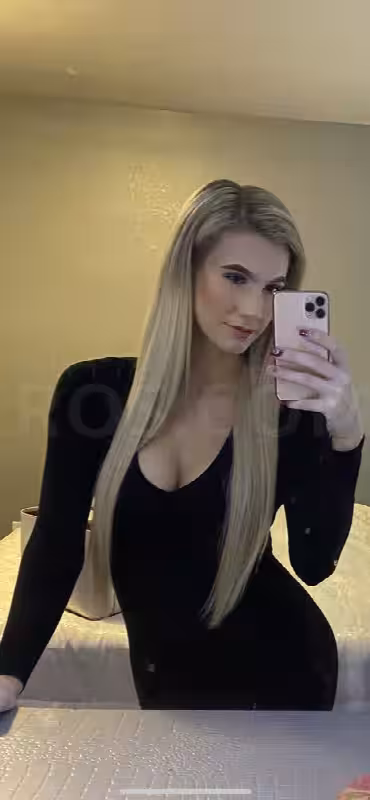 Escort Mallory Milan in Houston, TX