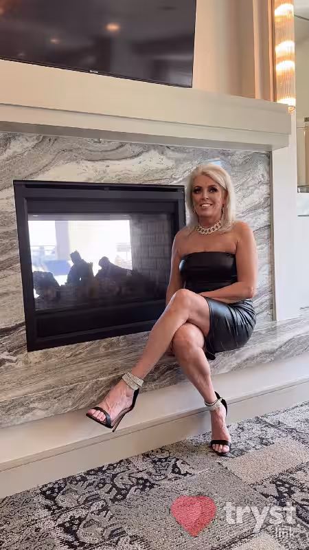 Escort/Massage Britt Essex in Houston, TX