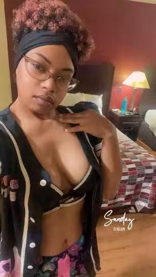 Escort Elyse in Indianapolis, IN