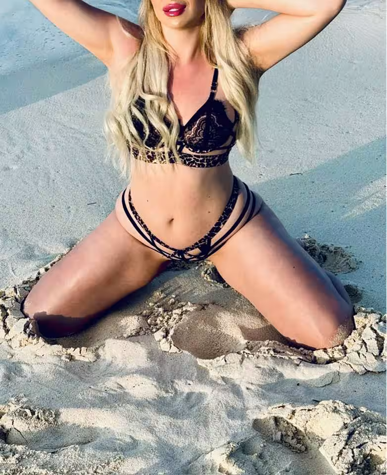 Escort Naomi in Indianapolis, IN